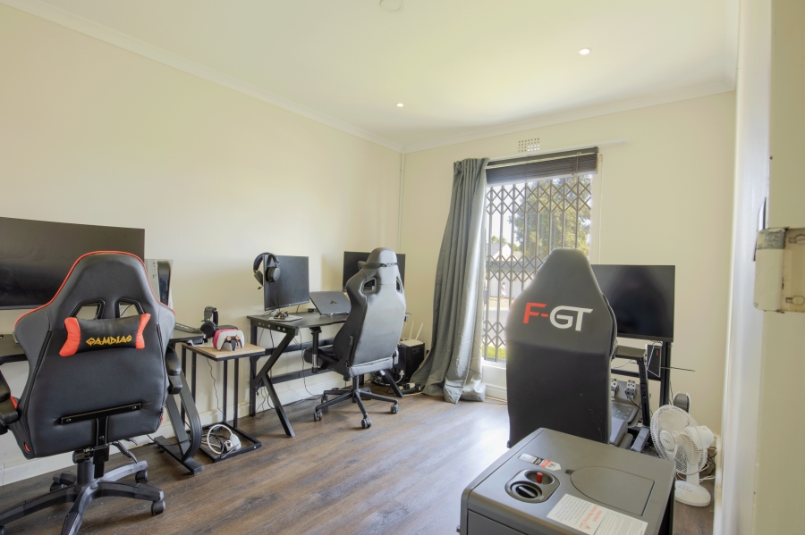 3 Bedroom Property for Sale in Sunningdale Western Cape